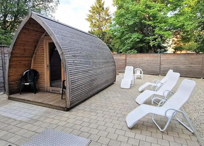Emilia - Einzigartige Lage, Pools, Sauna
